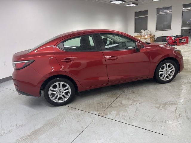 Used 2017 Toyota Yaris iA image 12