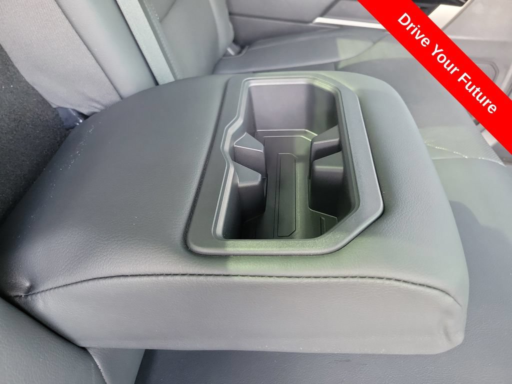 Used 2025 Toyota Tundra Limited AWD/4WD image 24