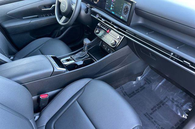Certified 2026 Hyundai Santa Cruz SEL image 16