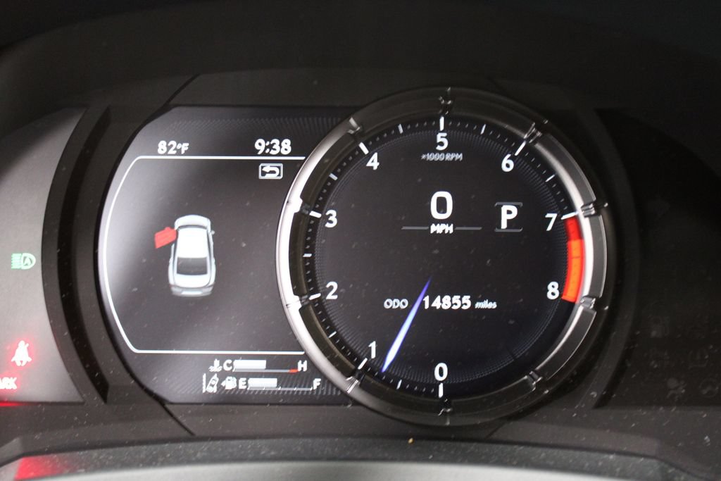 Used 2024 Lexus IS 500 RWD image 19