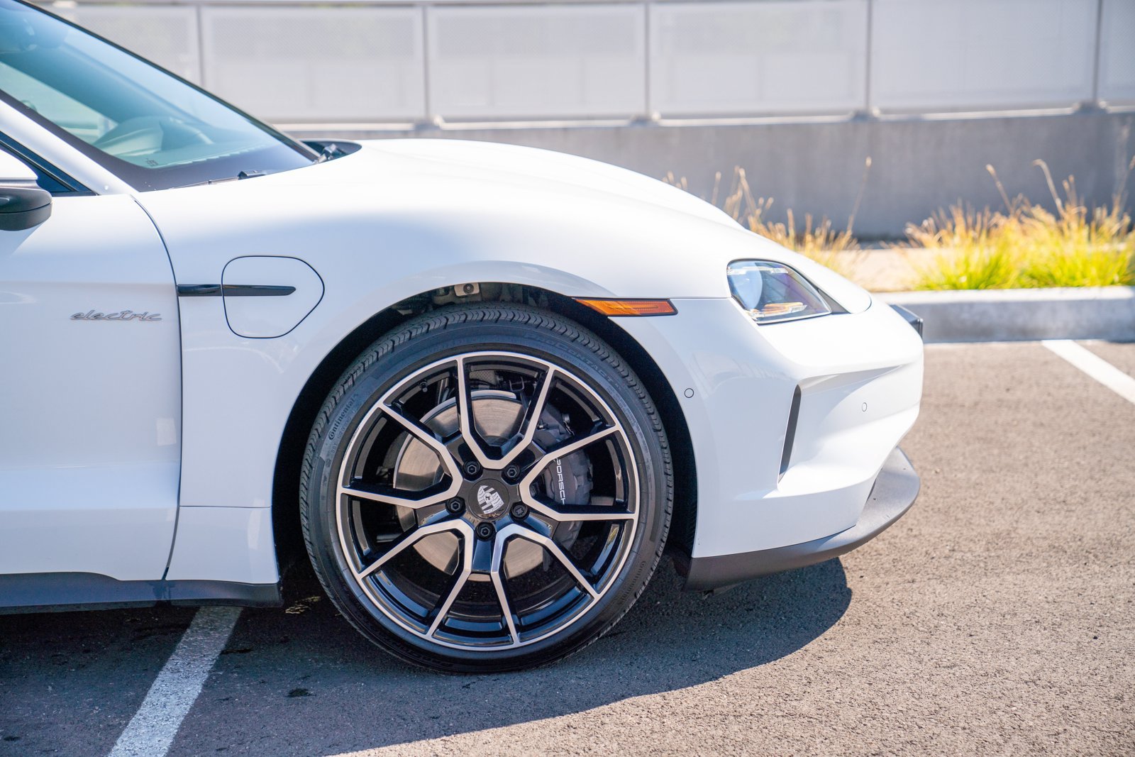 Certified 2026 Porsche Taycan AWD/4WD image 9