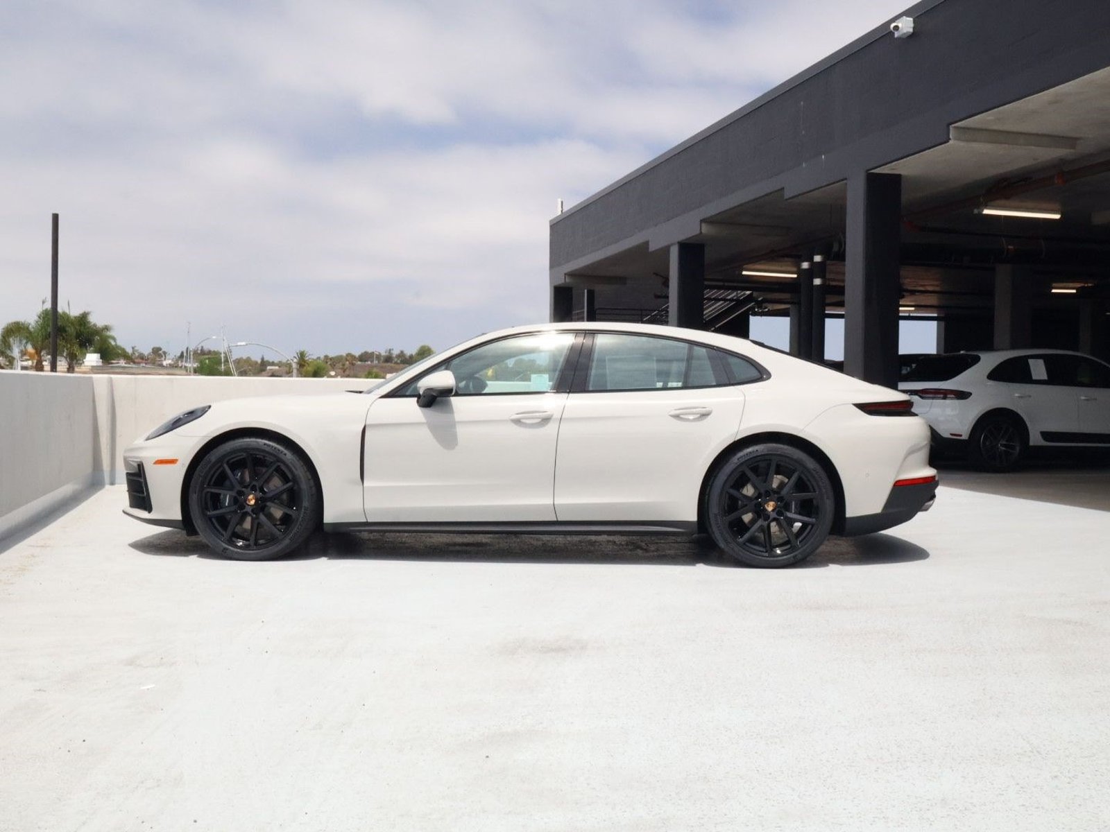 New 2026 Porsche Panamera 4 AWD/4WD image 2