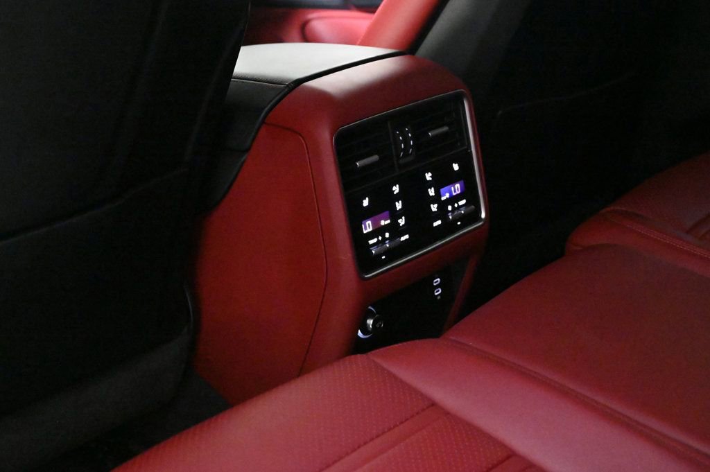 Certified 2022 Porsche Cayenne image 20