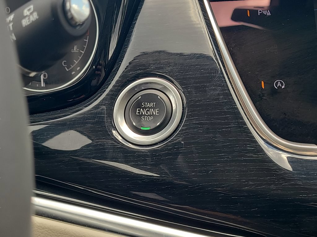 Used 2024 Cadillac XT6 Premium Luxury AWD/4WD image 22