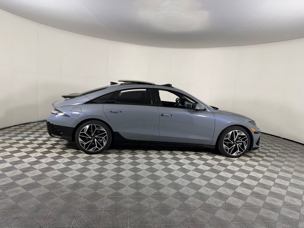 Used 2024 Hyundai Ioniq 6 Limited image 6