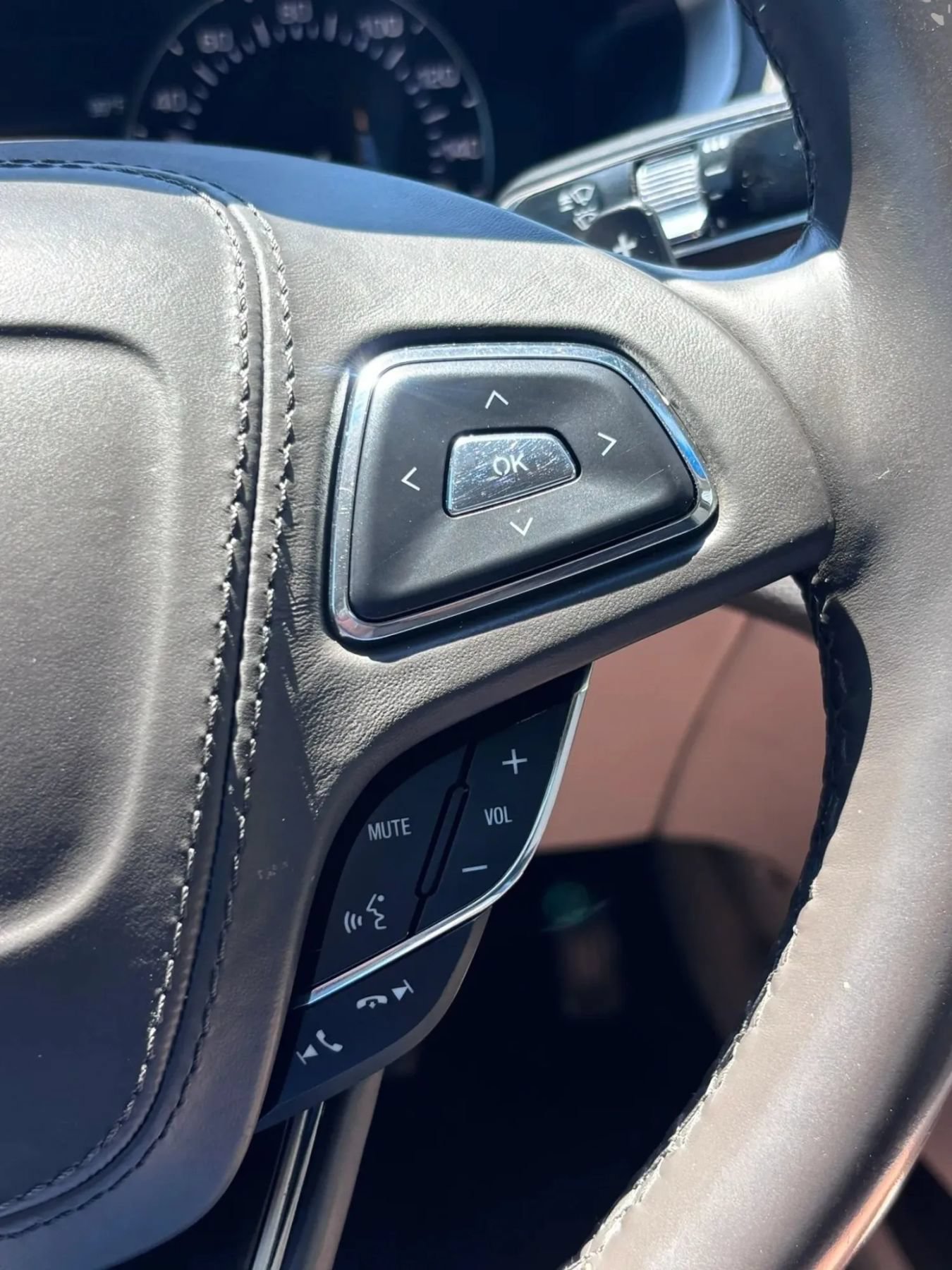 Used 2020 Lincoln MKZ Reserve w/ Elements Package FWD image 11