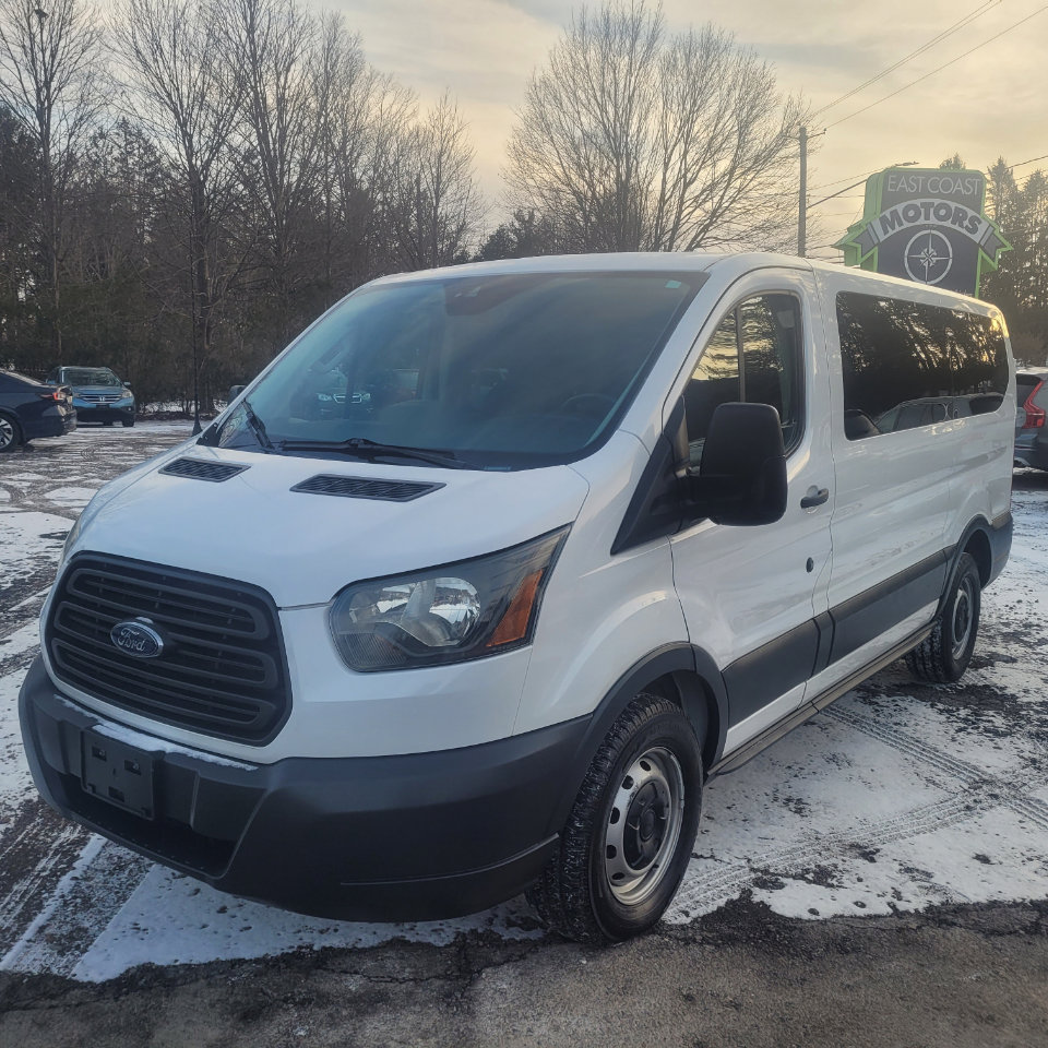 Used 2016 Ford Transit 150 XL image 4