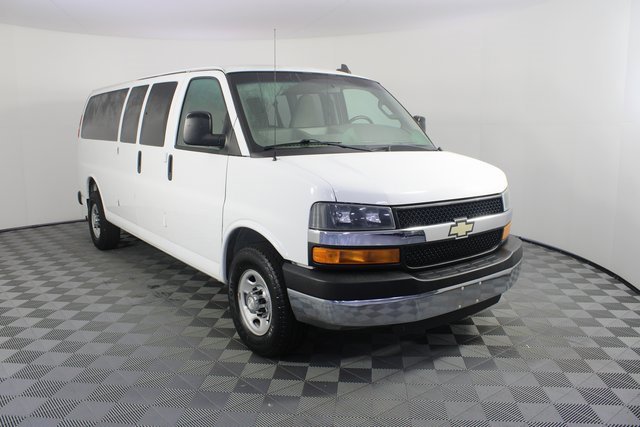 Used 2016 Chevrolet Express 3500 LT w/ LT Preferred Equipment Group image 21