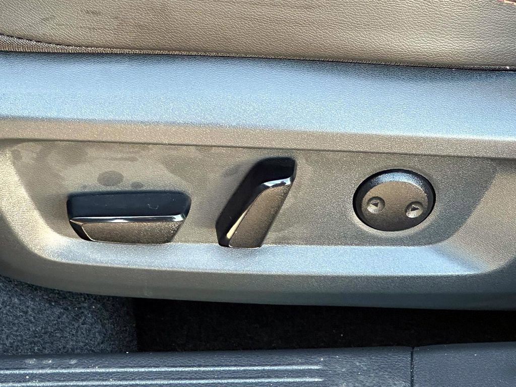 Certified 2025 Nissan Rogue SV w/ Rock Creek Premium Package image 19