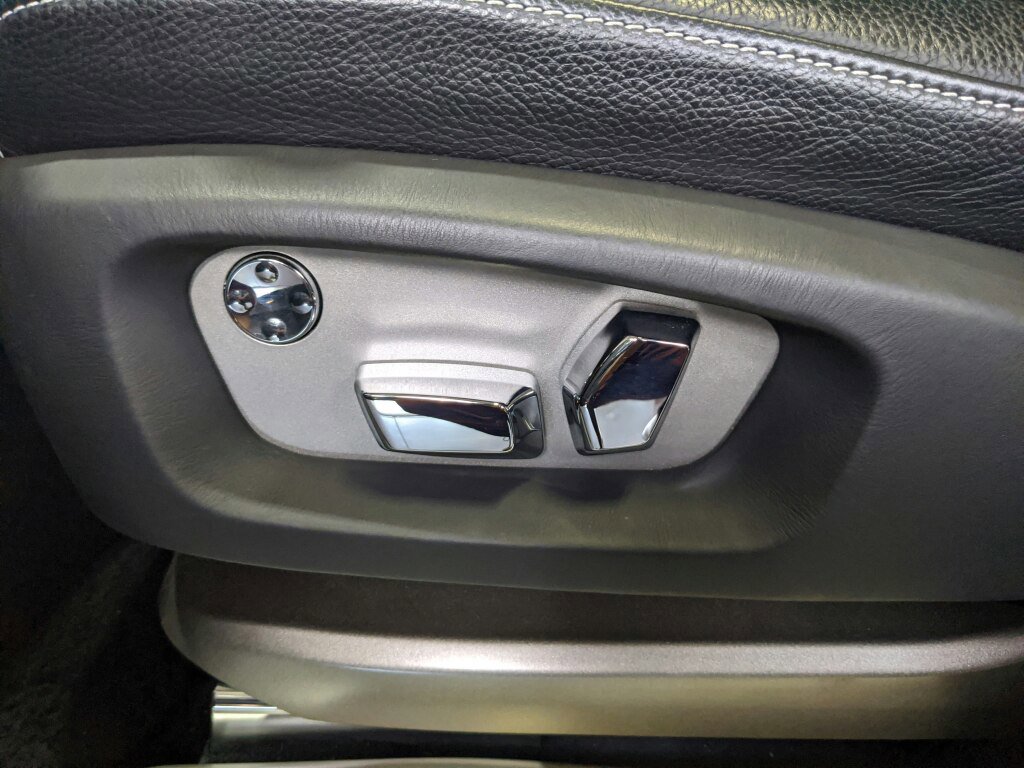 Used 2014 Rolls-Royce Ghost image 29