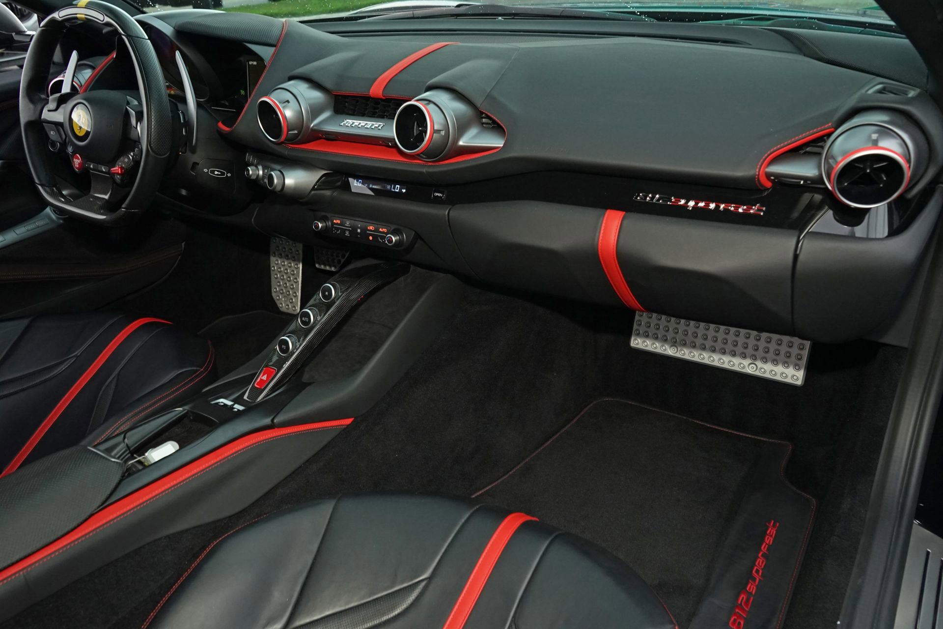 Used 2019 Ferrari 812 Superfast image 20