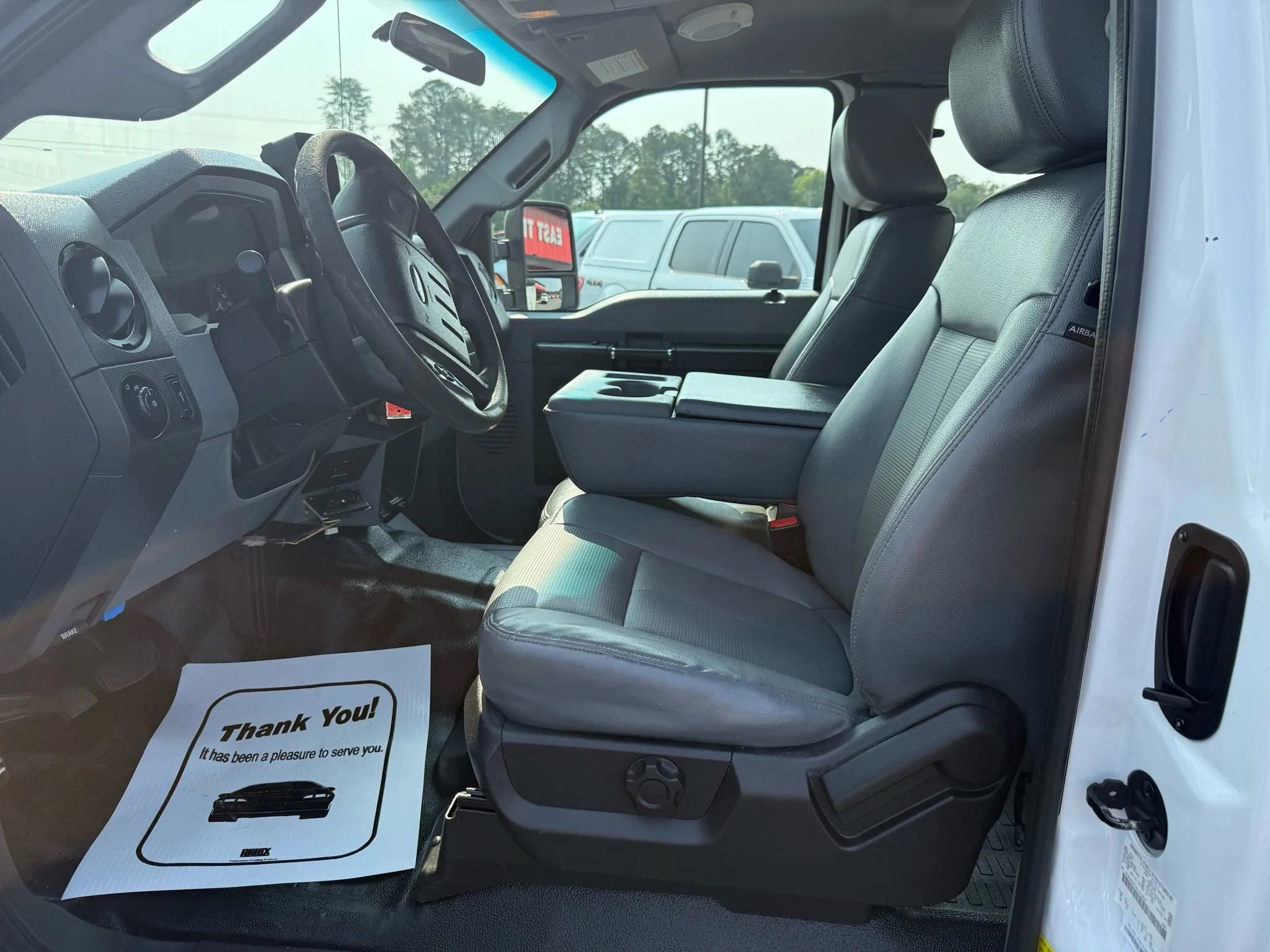 Used 2016 Ford F550 XLT 162  W.B. 4D image 17