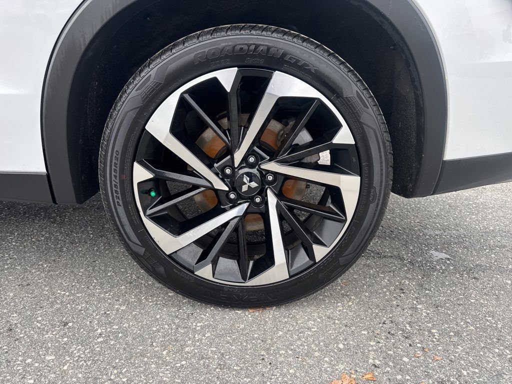 Used 2023 Mitsubishi Outlander SE image 33