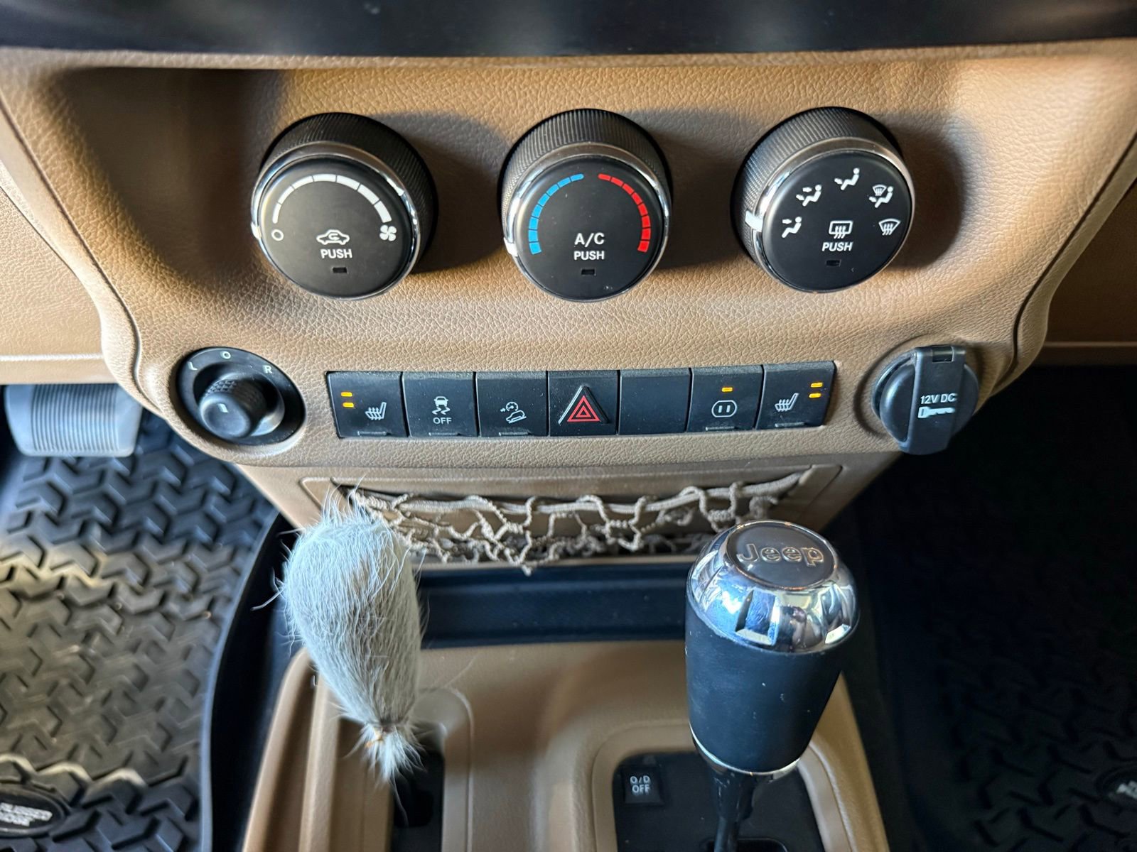 Used 2011 Jeep Wrangler Rubicon w/ PWR Convenience Group image 23