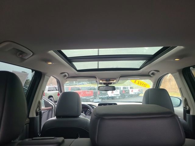 Used 2021 Nissan Rogue SL w/ Premium Package image 23