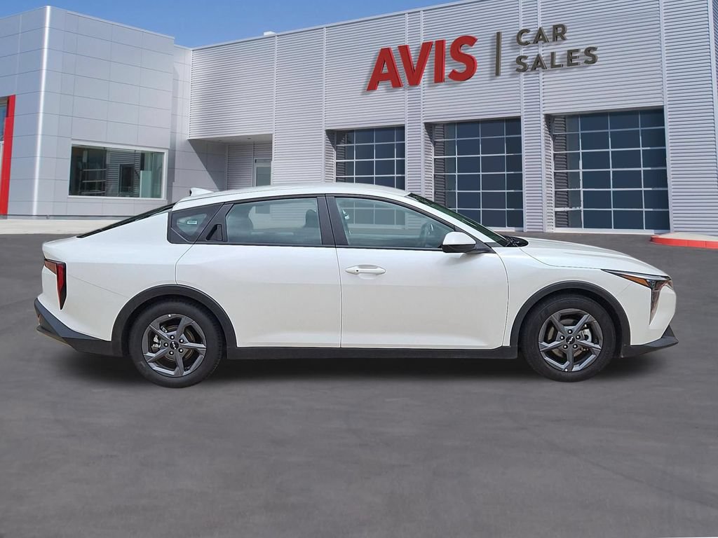 Used 2025 Kia K4 FWD image 5