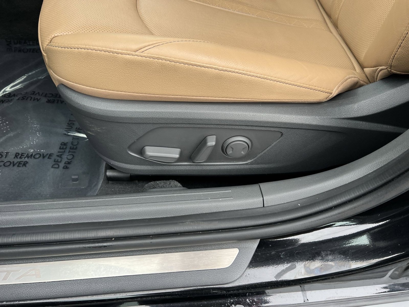 Used 2022 Hyundai Sonata Limited w/ Winter Weather Package image 14