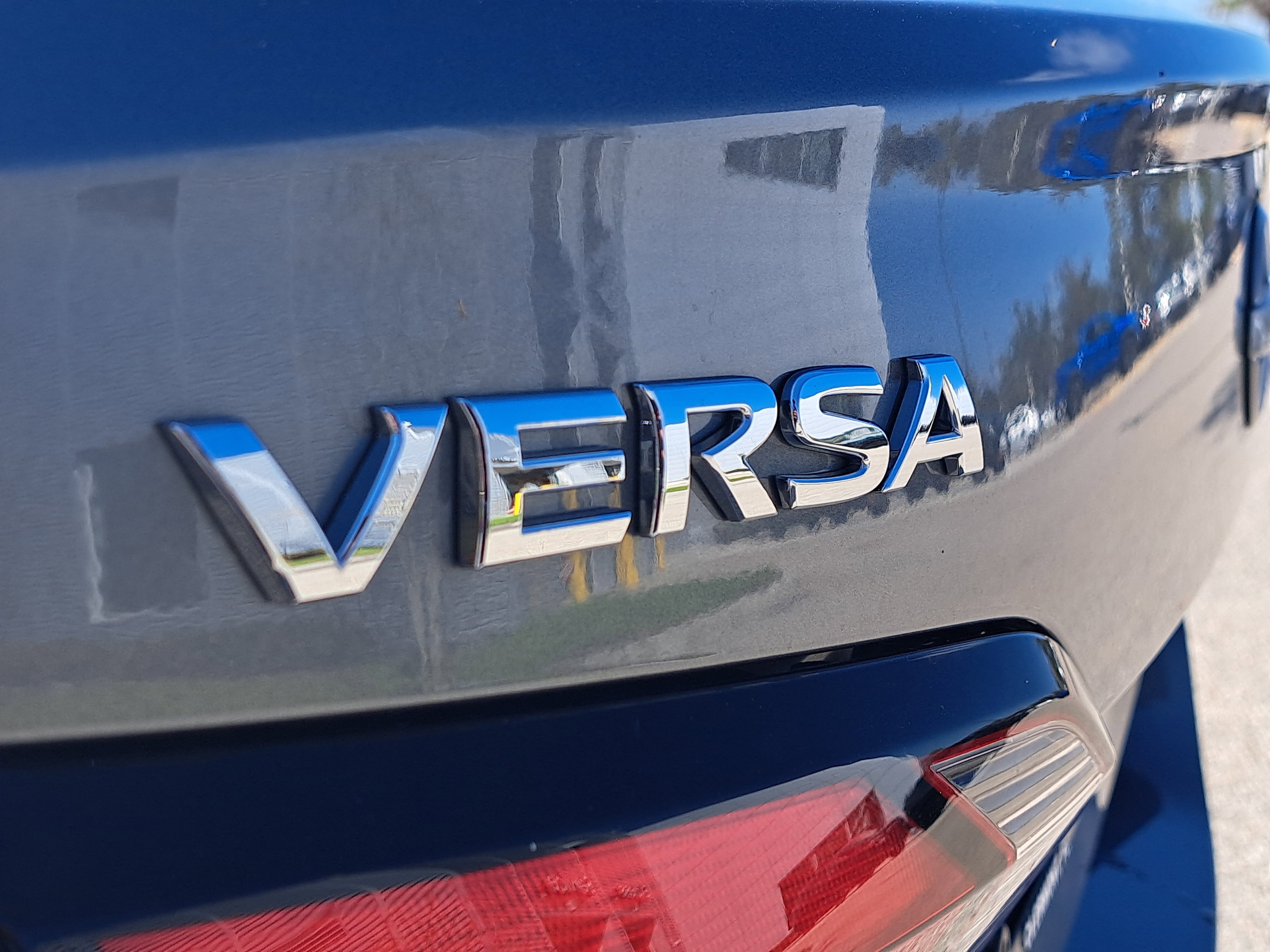 Certified 2024 Nissan Versa SV w/ Trunk Package image 10