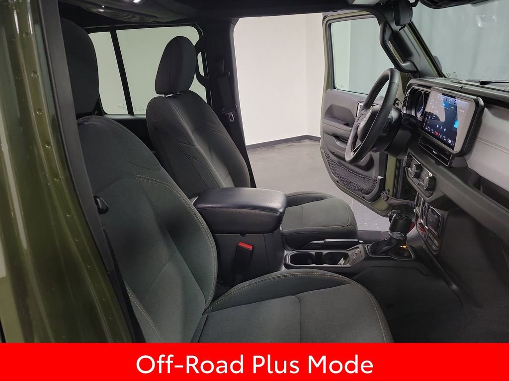 Used 2024 Jeep Wrangler Unlimited image 21