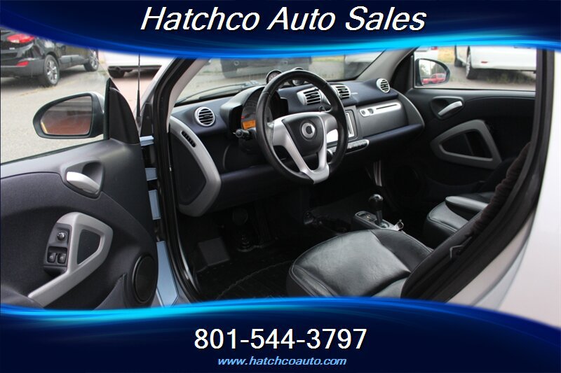 Used 2013 smart fortwo passion RWD image 9