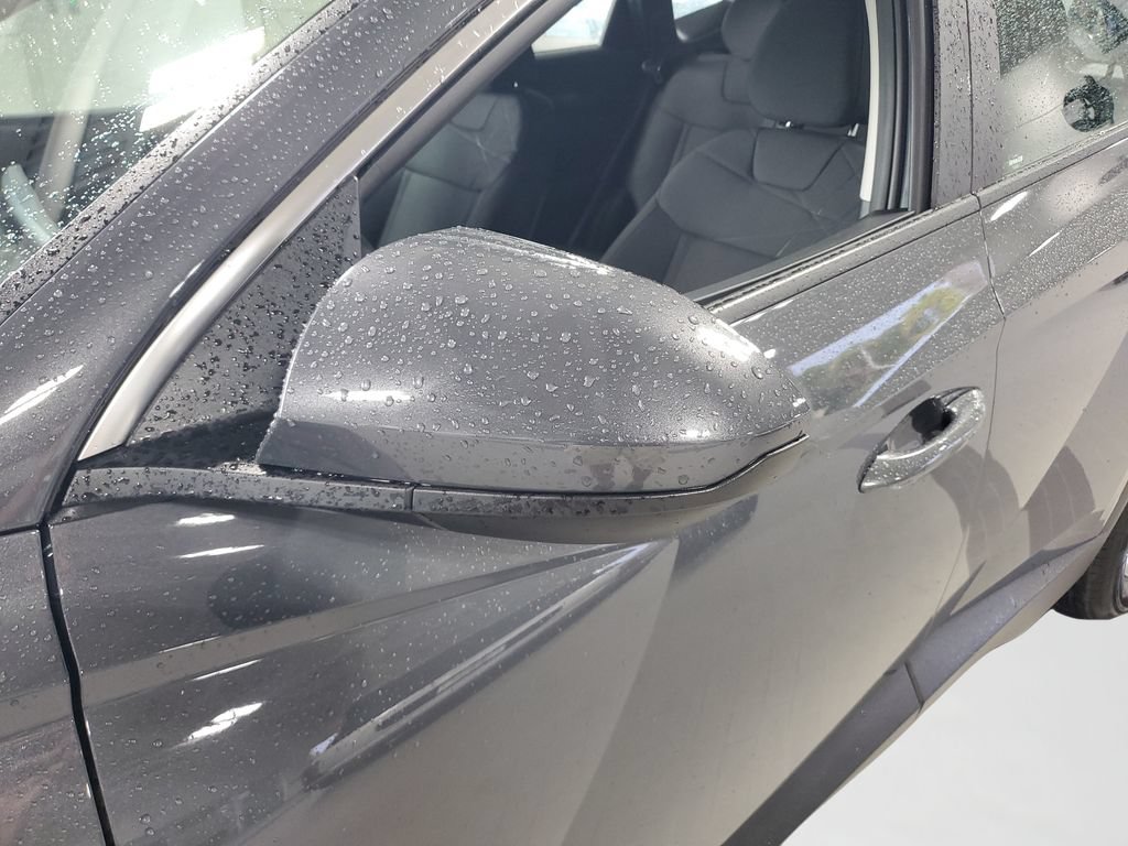 Used 2026 Hyundai Tucson SE FWD image 26