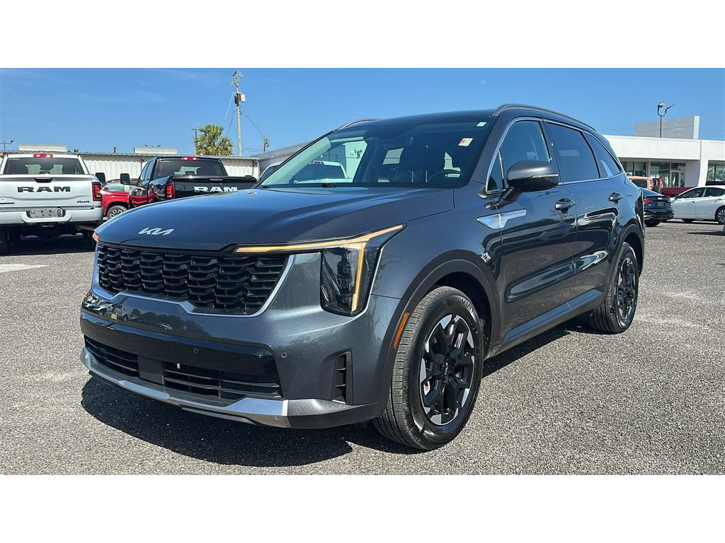 Used 2024 Kia Sorento S FWD image 2