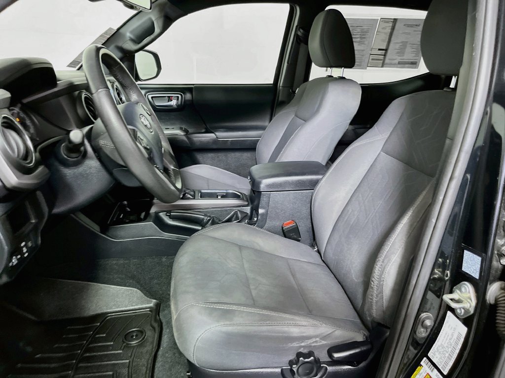 Used 2019 Toyota Tacoma TRD Sport RWD image 12