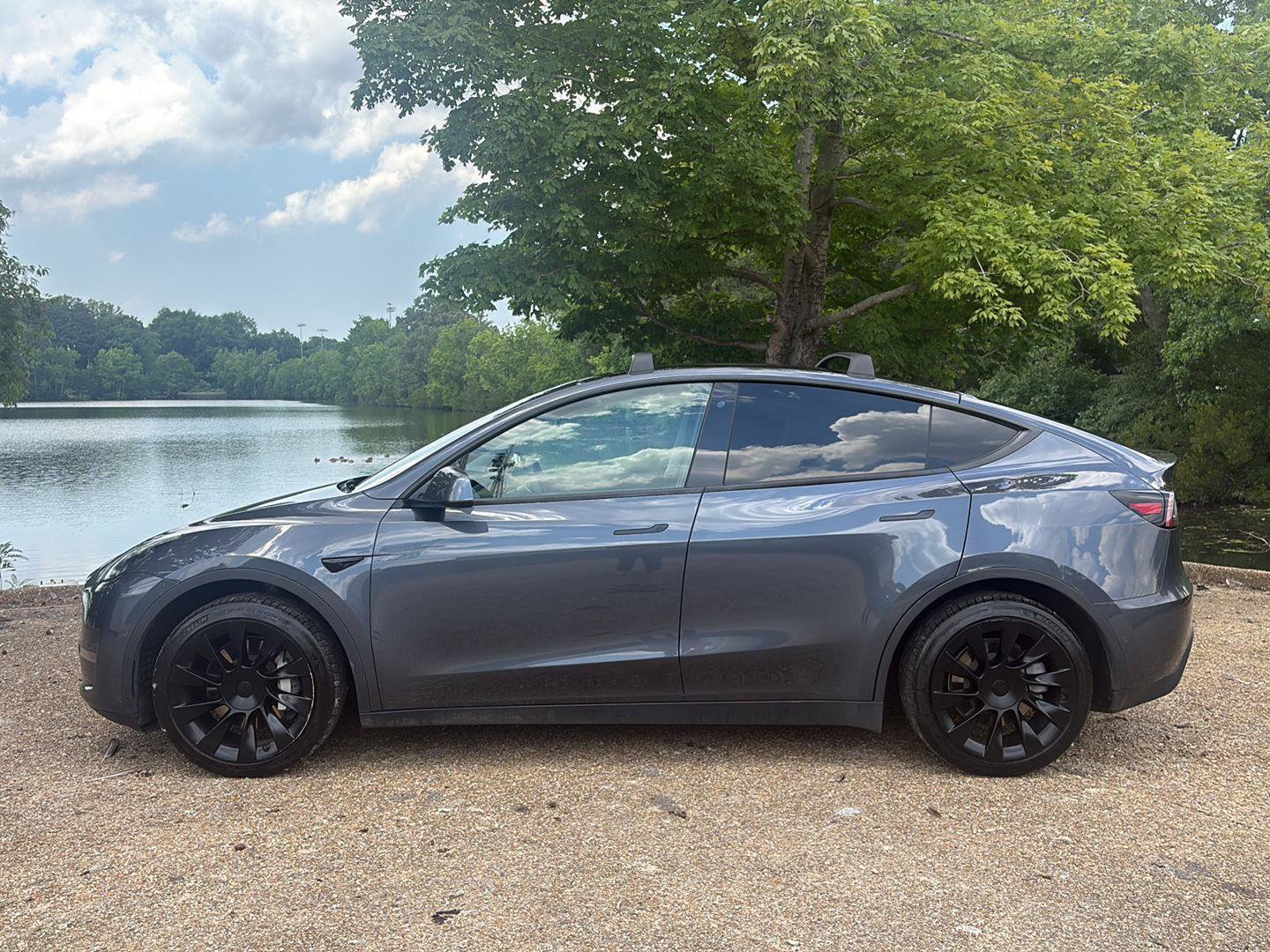 Used 2020 Tesla Model Y Long Range AWD/4WD image 10