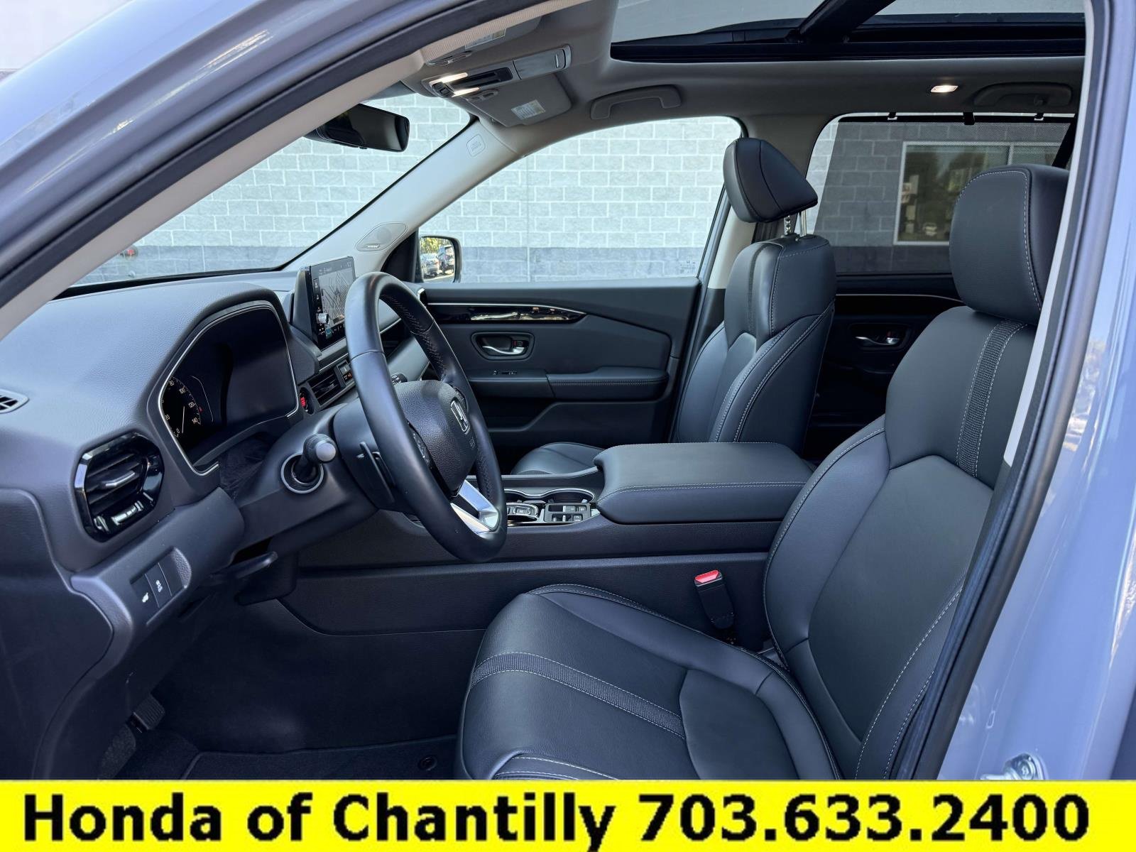 Certified 2025 Honda Pilot Touring image 16
