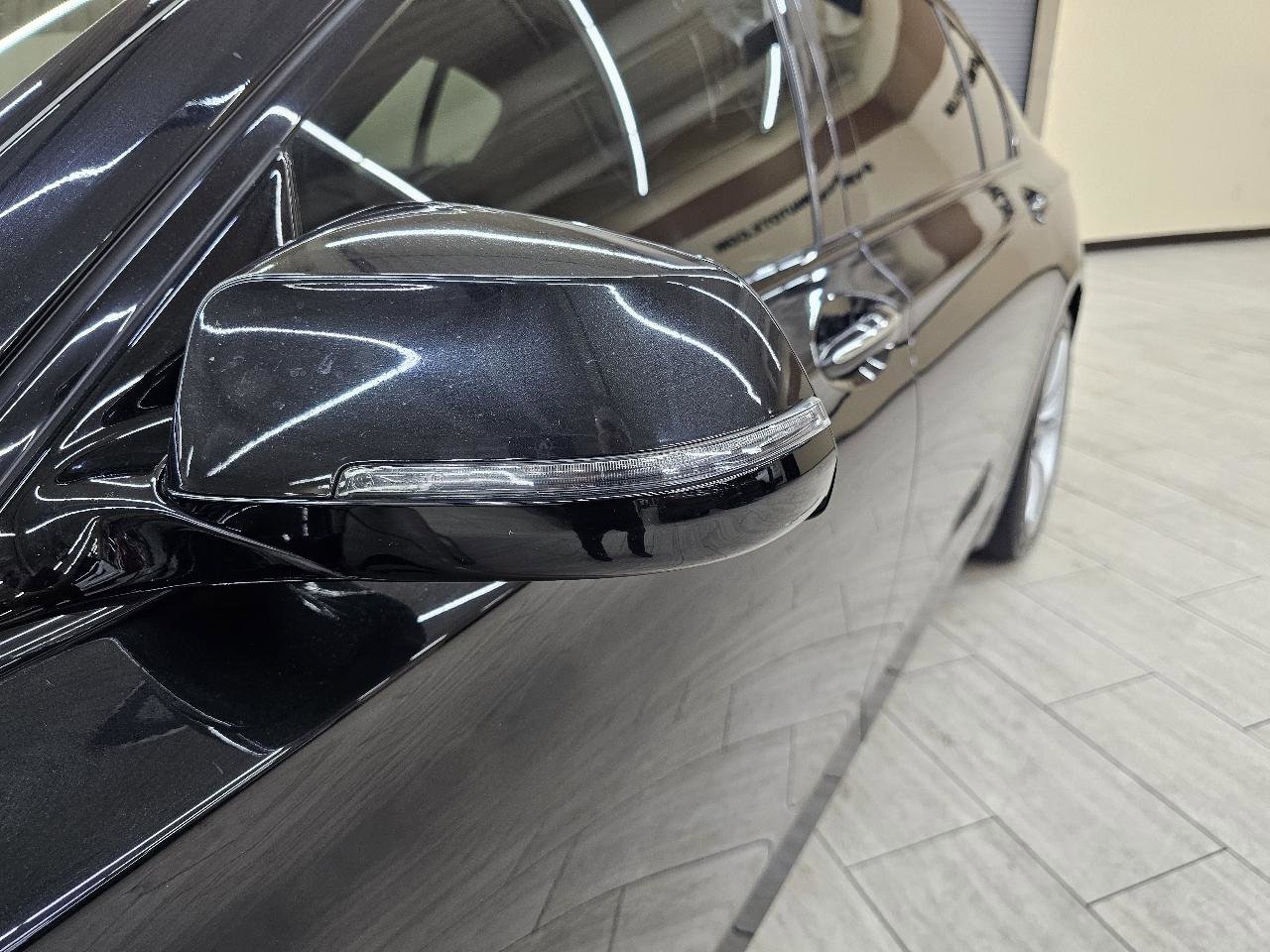 Used 2015 BMW 740Li image 11