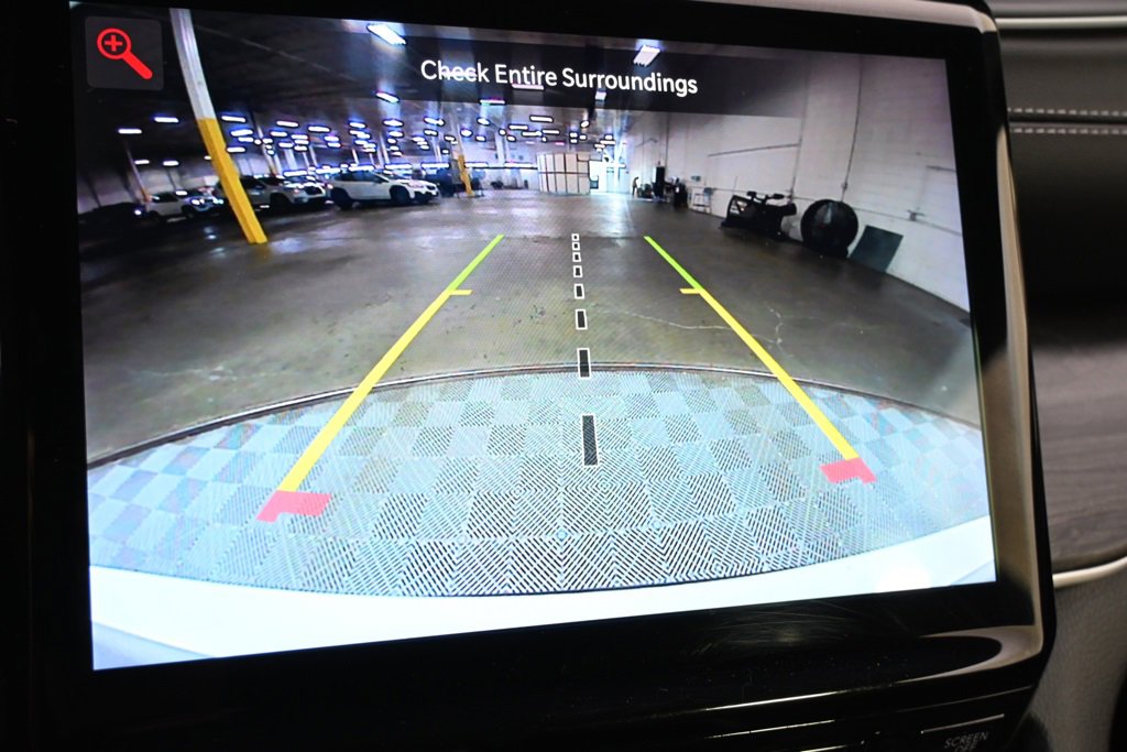 Used 2024 Jeep Grand Cherokee L Limited image 32