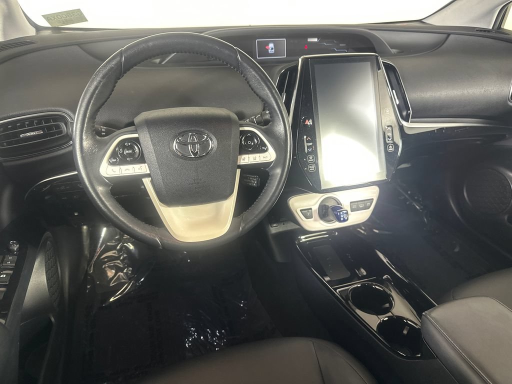 Used 2017 Toyota Prius Prime Advanced FWD image 22
