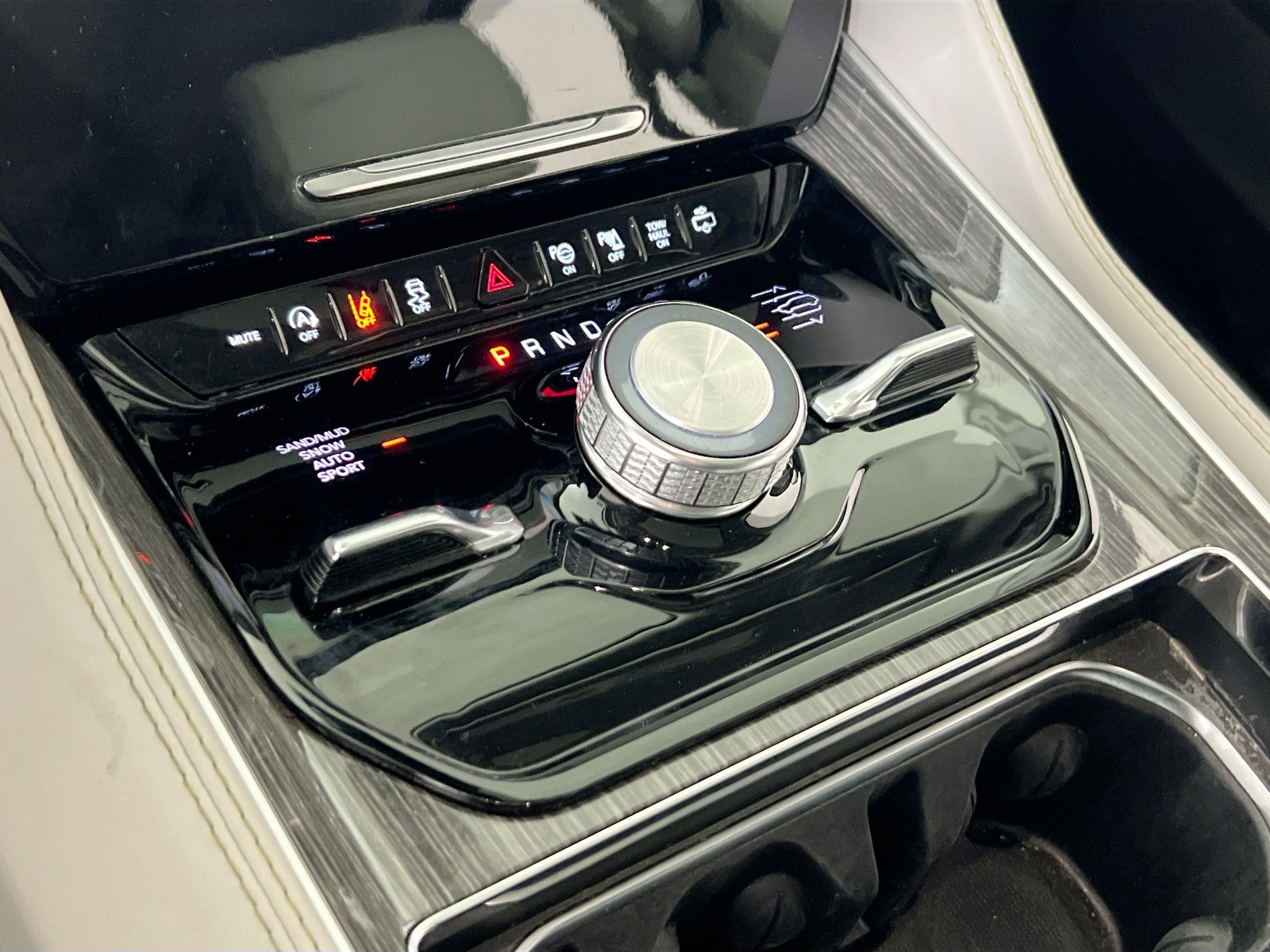 Used 2022 Jeep Wagoneer Series II w/ Convenience Group I image 17