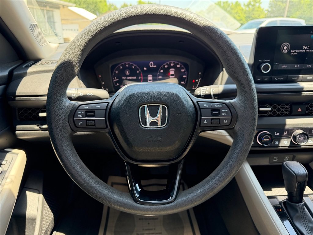 Used 2023 Honda Accord EX image 25