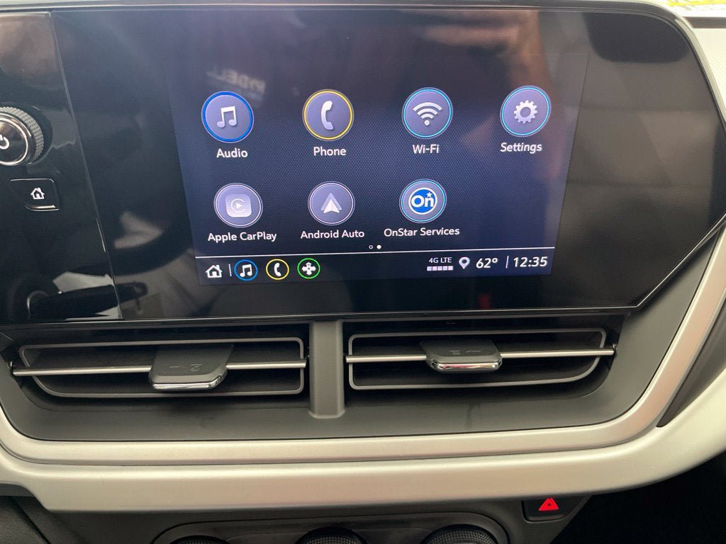 New 2026 Chevrolet Trax LS w/ LS Convenience Package FWD image 25