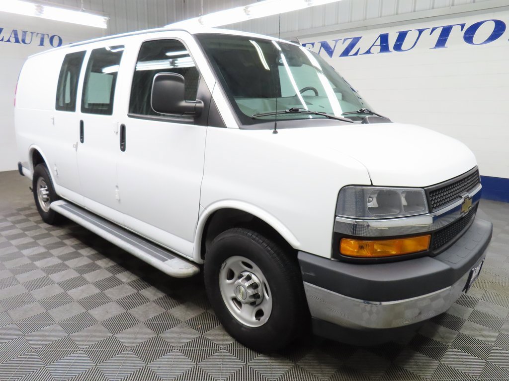 Used 2021 Chevrolet Express 2500 w/ Driver Convenience Package image 3