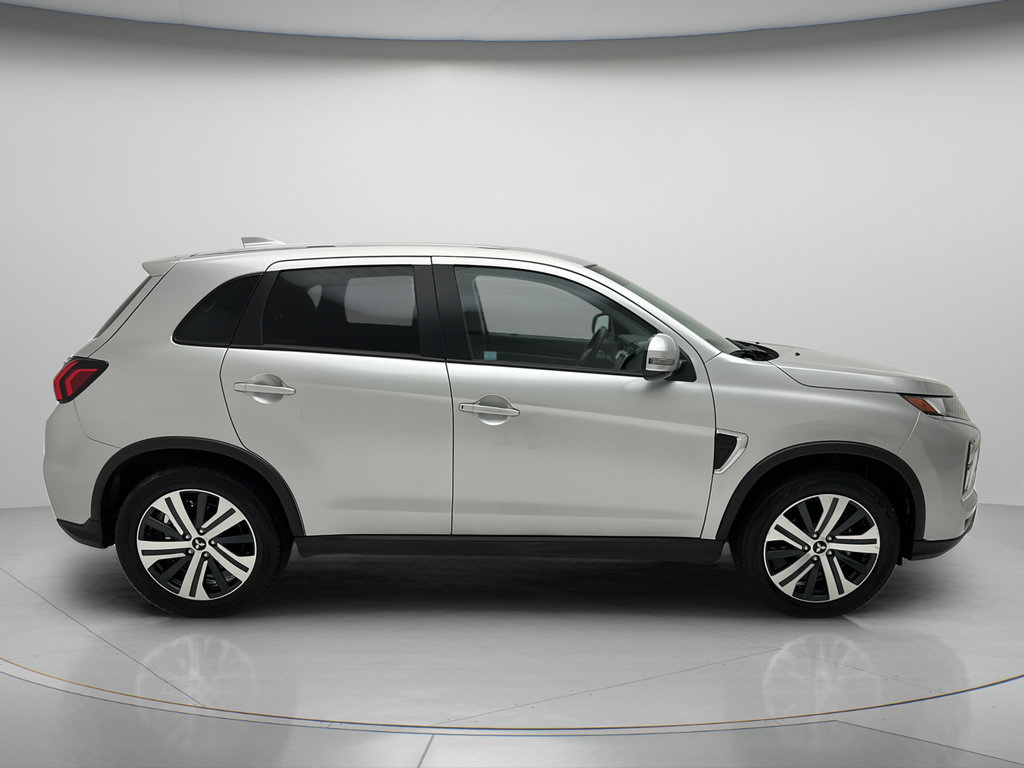 Used 2025 Mitsubishi Outlander Sport AWD image 4