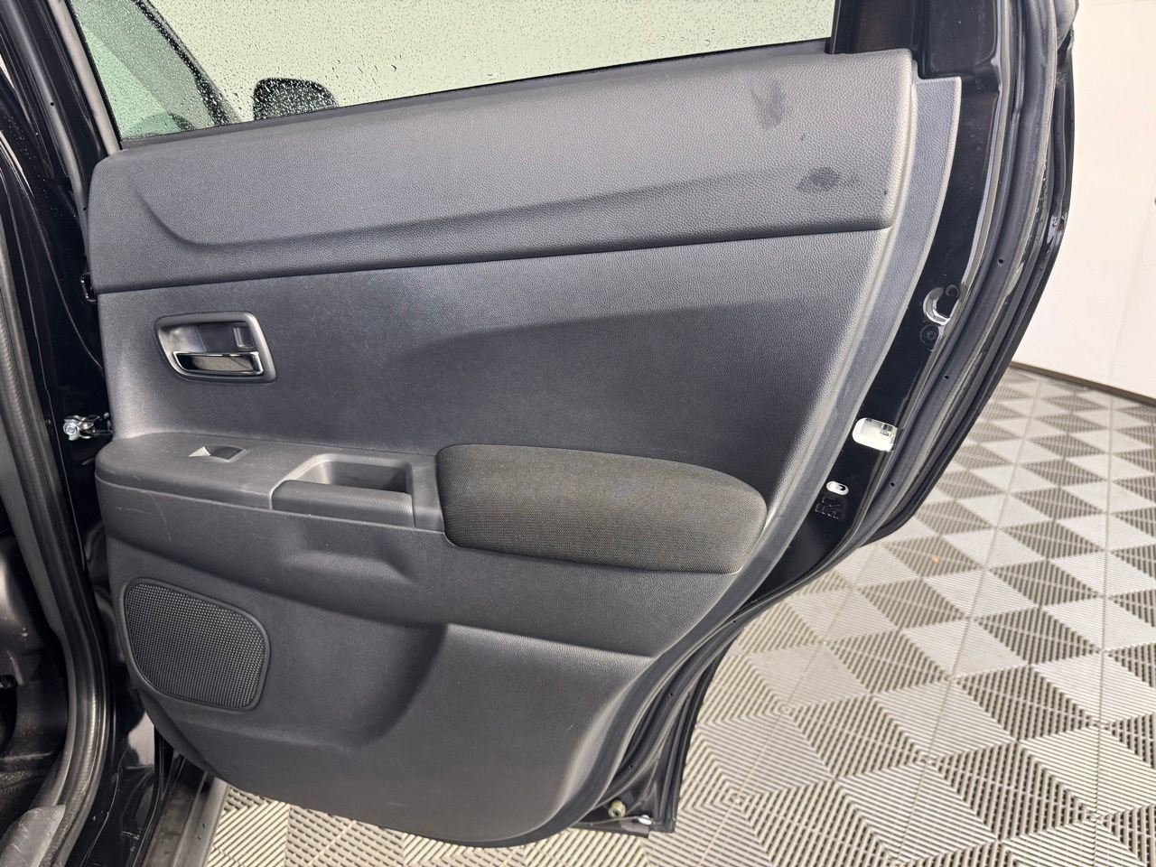 Used 2025 Mitsubishi Outlander Sport AWD image 29