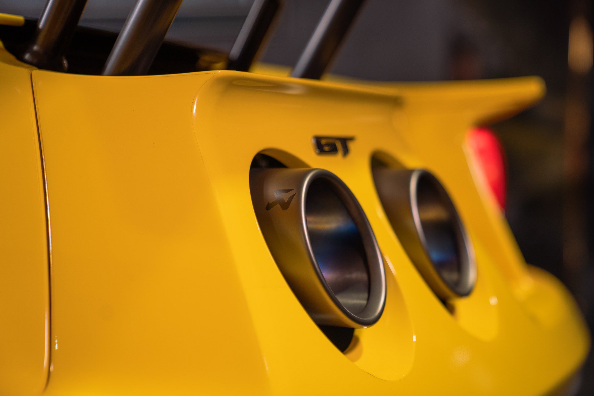 Used 2019 Ford GT RWD image 27