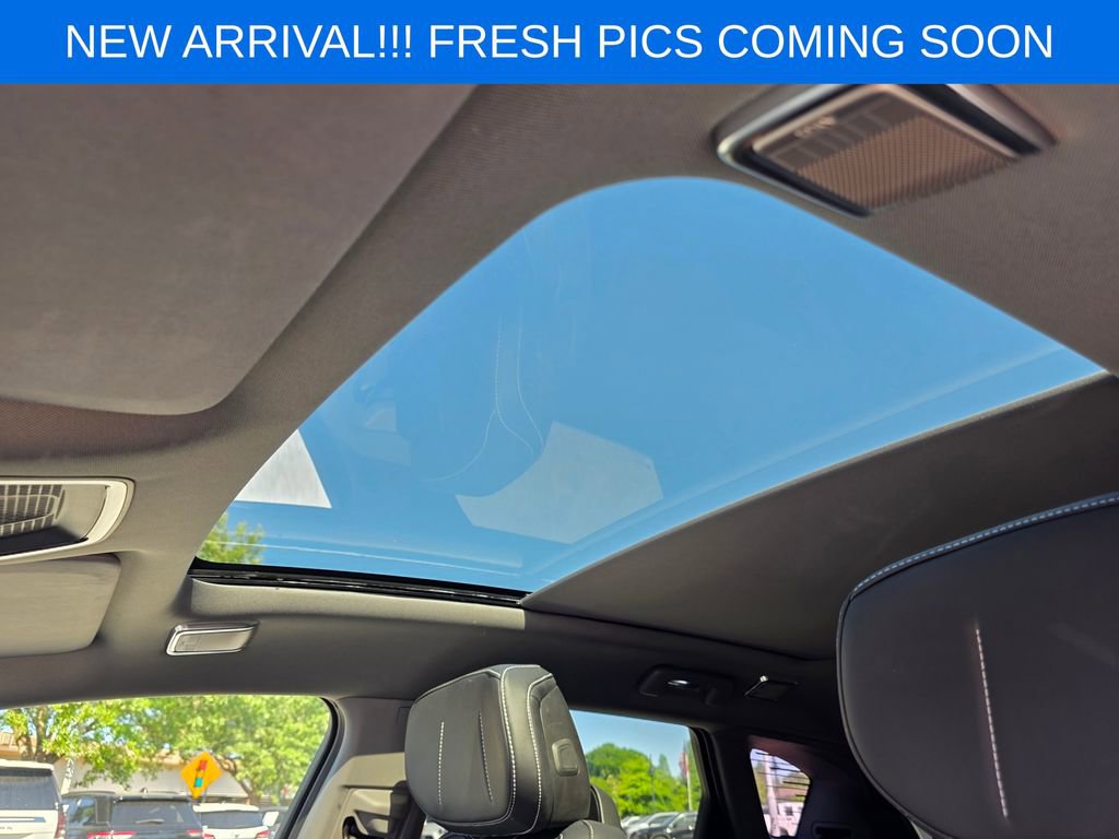 Certified 2025 Cadillac Optiq Luxury 2 w/ LPO, Floor Liner Package image 11