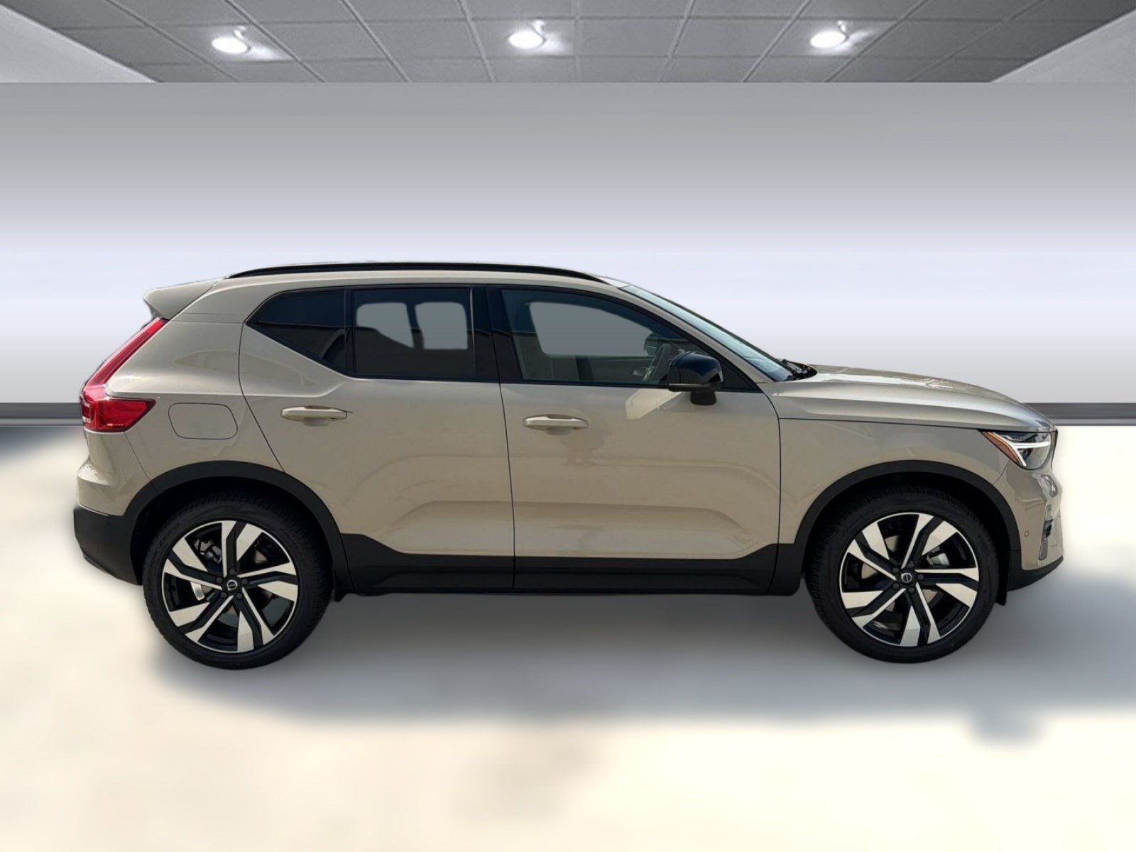 New 2026 Volvo XC40 B5 Ultra w/ Protection Package Premier AWD/4WD image 8