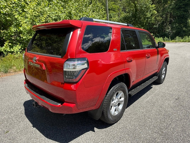 Used 2020 Toyota 4Runner SR5 AWD/4WD image 6