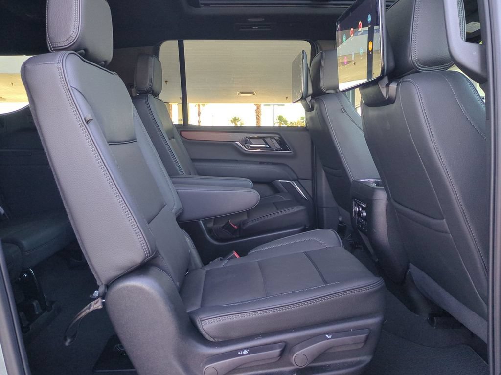 Certified 2026 GMC Yukon XL Denali w/ Advanced Technology Package AWD/4WD image 37