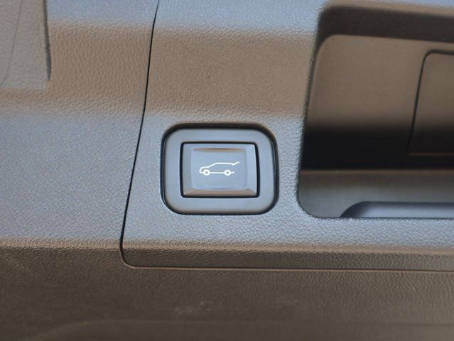 Used 2020 GMC Acadia AT4 w/ Driver Alert Package II AWD/4WD image 17