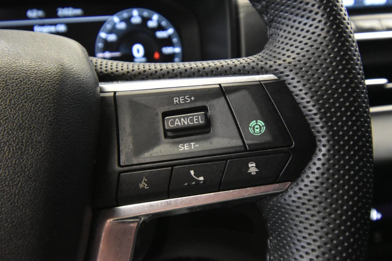 Used 2023 Mitsubishi Outlander SE Black Edition image 26