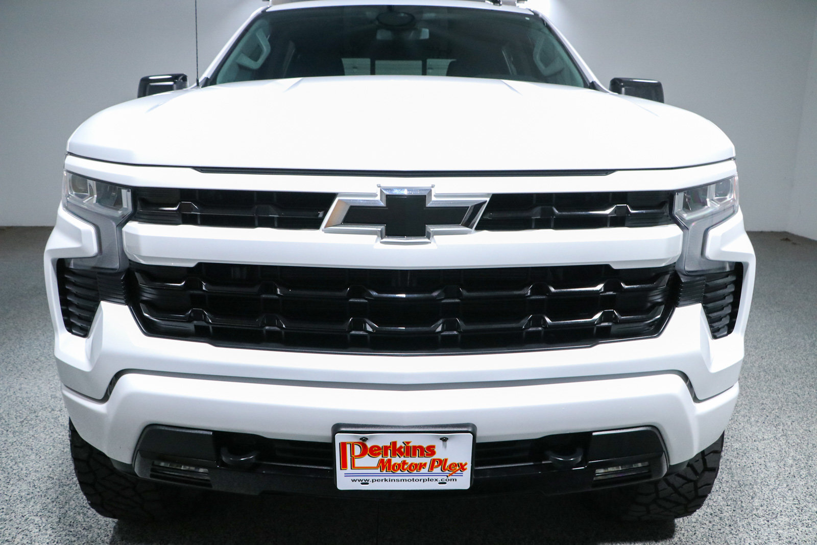 Used 2024 Chevrolet Silverado 1500 RST w/ Convenience Package II AWD/4WD image 5