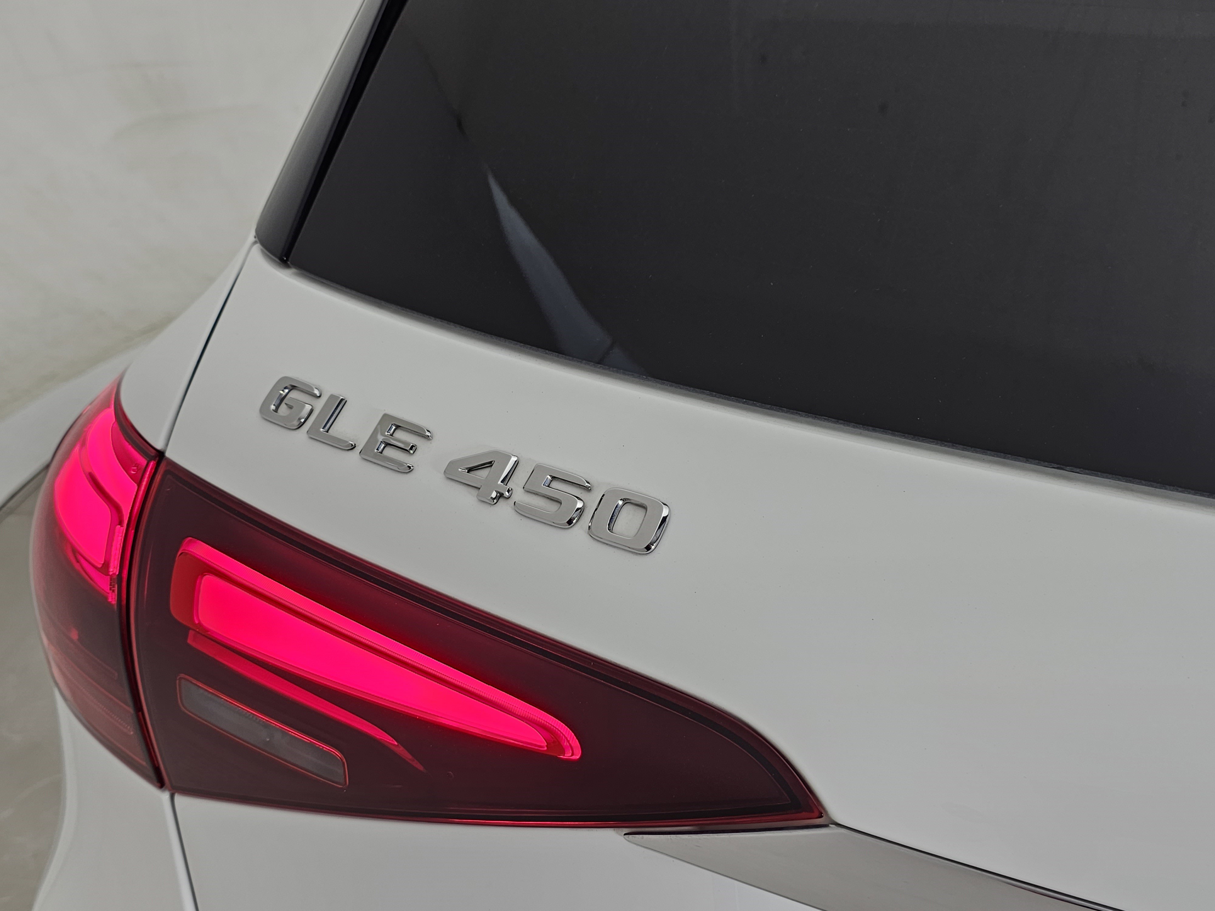 Used 2025 Mercedes-Benz GLE 450 4MATIC image 24