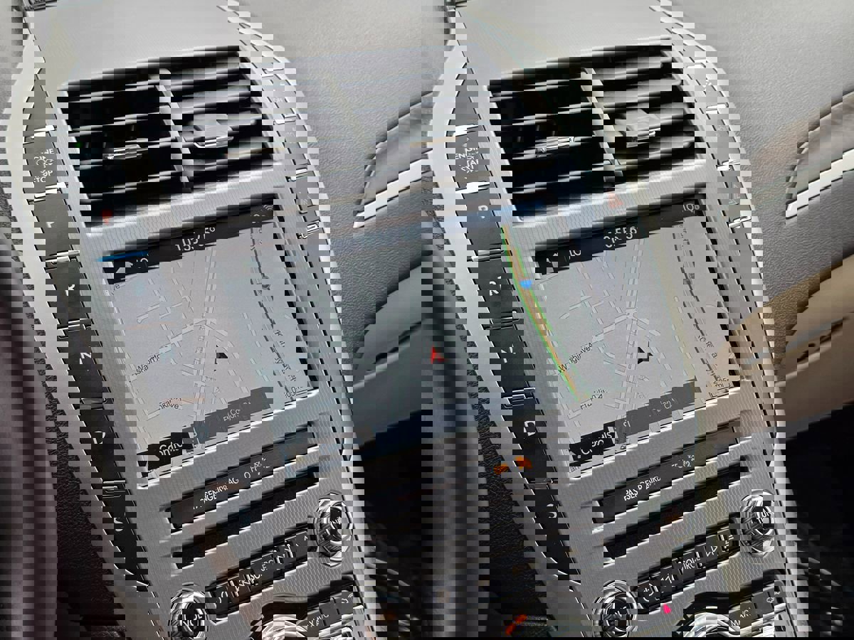 Used 2017 Lincoln MKZ Reserve image 34