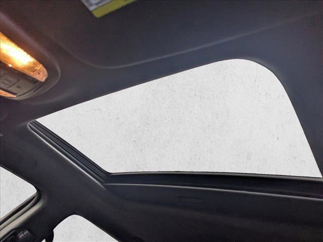 Used 2023 Dodge Durango R/T w/ Hemi Orange Plus Package image 16