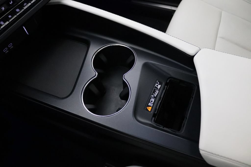 Certified 2024 Acura ZDX A-Spec AWD/4WD image 23